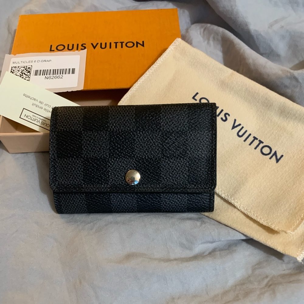 Louis Vuitton Key Cles 6 Black and grey Damier